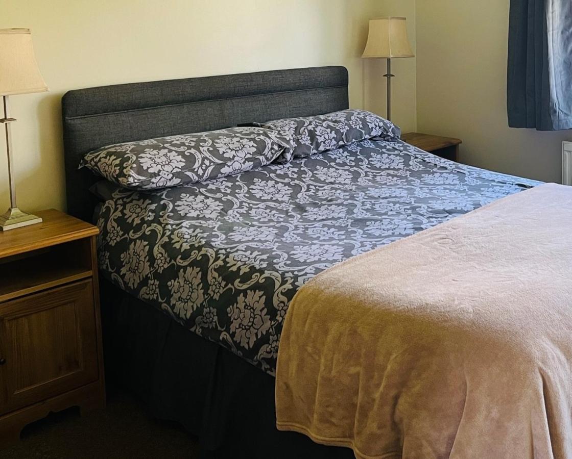Anchor Inn Oake Экстерьер фото