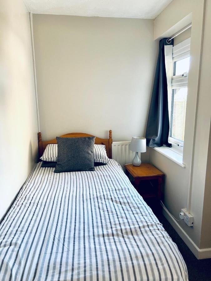 Anchor Inn Oake Экстерьер фото