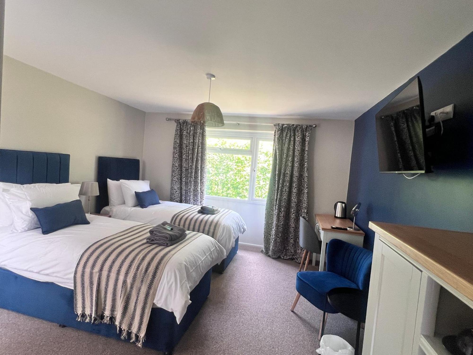 Anchor Inn Oake Экстерьер фото